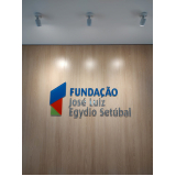 letra caixa com iluminação interna orçamento Sumaré